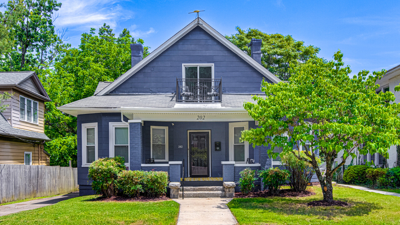 202 Wilson St in Greensboro, NC - Foto de edificio