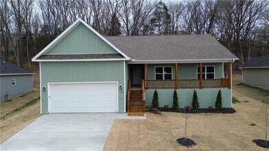 47 Overton Dr in Bella Vista, AR - Building Photo - Building Photo