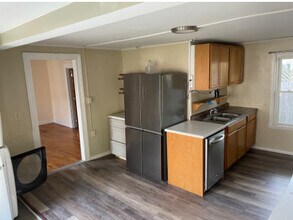 160 N Champlain St, Unit #1 in Burlington, VT - Building Photo - Building Photo