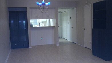 10828 N Biltmore Dr in Phoenix, AZ - Foto de edificio - Building Photo