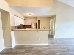 1721 Village Blvd in West Palm Beach, FL - Building Photo - Building Photo