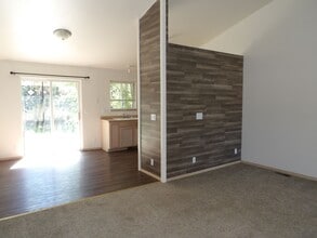 1700 W Canfield Ave in Coeur d'Alene, ID - Building Photo - Building Photo