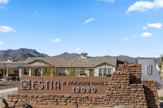 Estia at Zanjero Trails in Surprise, AZ - Foto de edificio - Building Photo