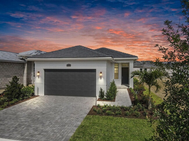 property at 502 SW Bayshore Blvd