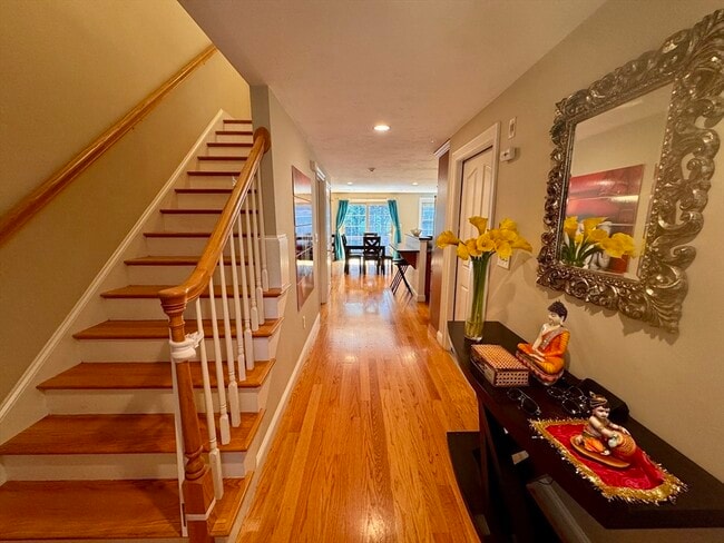 16 Garden Rd in Natick, MA - Building Photo - Building Photo
