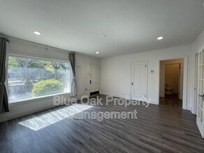 266 E 6th Ave in Chico, CA - Building Photo - Building Photo