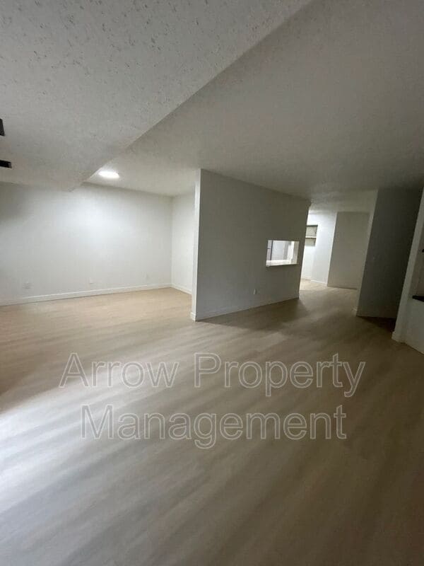 205 E Arbor Ave in Bismarck, ND - Building Photo - Building Photo