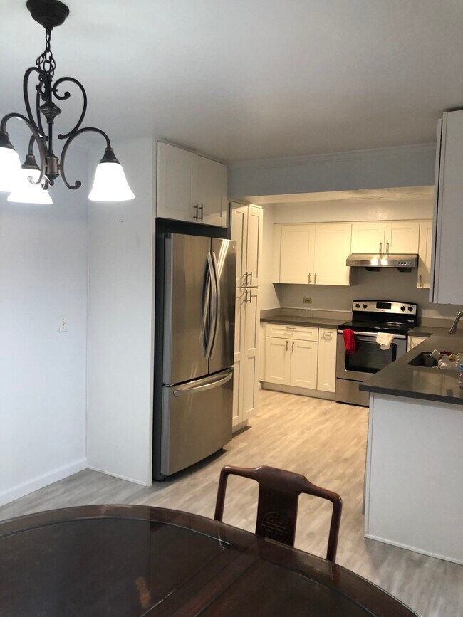 6108 Admiralty Ln, Unit 6108 in Foster City, CA - Building Photo - Building Photo