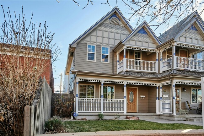 property at 3220 Vallejo St