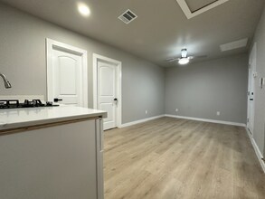5926 Par 4 Dr in Houston, TX - Building Photo - Building Photo