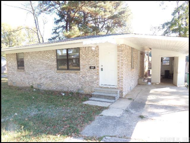107 S Holly St in Beebe, AR - Building Photo - Building Photo