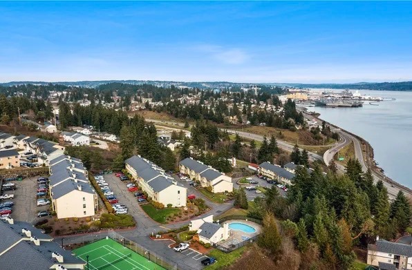 1710 W Sunn Fjord Ln in Bremerton, WA - Building Photo - Building Photo