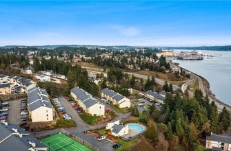 1710 W Sunn Fjord Ln in Bremerton, WA - Building Photo - Building Photo