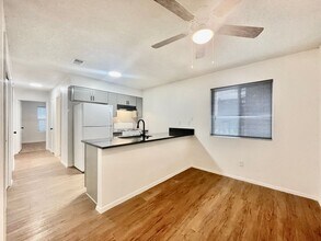 1118-1120 Hazelton St in San Marcos, TX - Building Photo - Building Photo