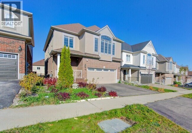 361 Beechdrops Dr in Waterloo, ON - Building Photo - Building Photo