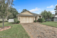 4892 Monroe Forest Dr in Jacksonville, FL - Foto de edificio - Building Photo