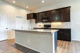 13811 Uvalde Ave in Lubbock, TX - Building Photo - Building Photo