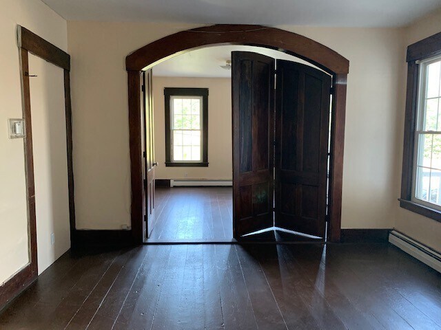 22 Mineral St in Springfield, VT - Foto de edificio - Building Photo