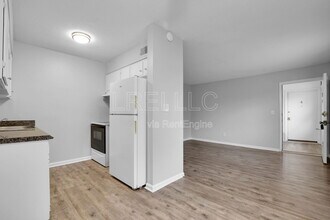 2518 Pennacook Rd in Louisville, KY - Foto de edificio - Building Photo