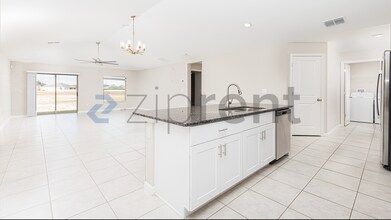 5721 SW 92nd Pl in Ocala, FL - Building Photo - Building Photo