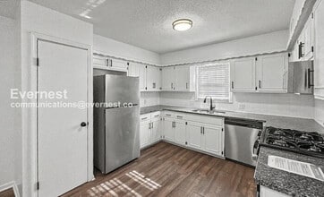 16008 W 151st Terrace in Olathe, KS - Building Photo - Building Photo