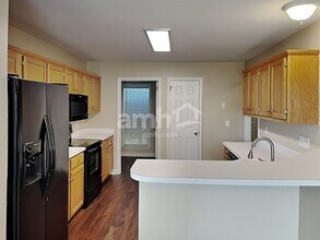 2814 Sutherland Dr in Thompson's Station, TN - Foto de edificio - Building Photo