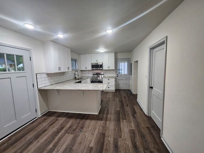 3109 Cloverhurst Cir in East Point, GA - Building Photo - Building Photo