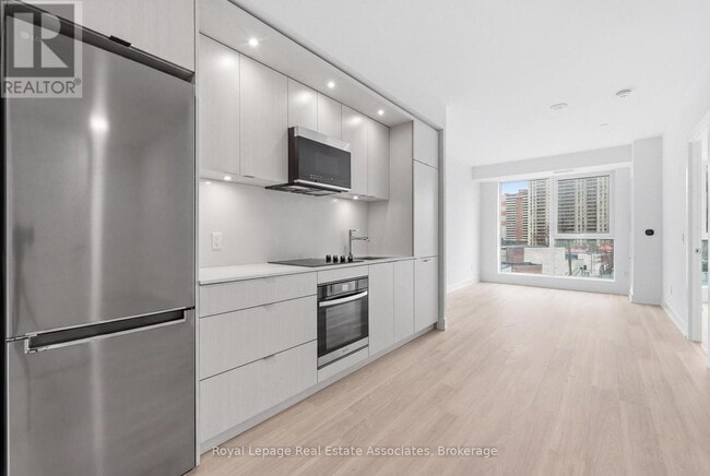 25 Cordova Ave in Toronto, ON - Building Photo - Building Photo