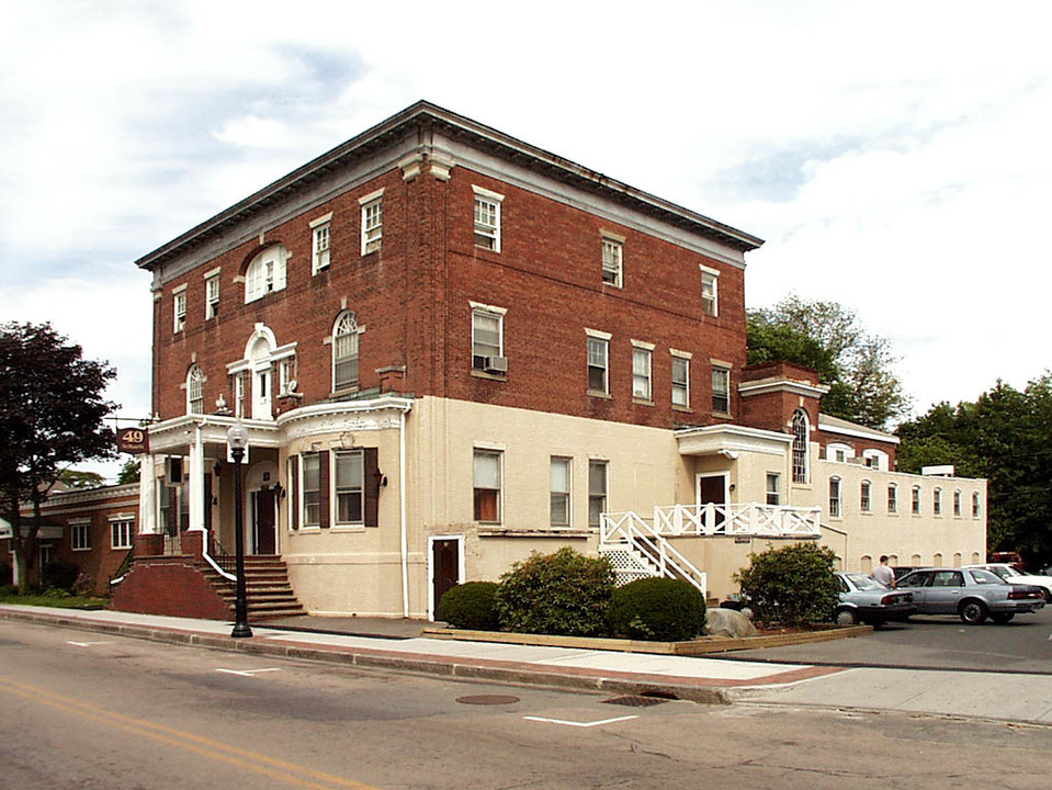 49 N Main St in Middleboro, MA - Building Photo