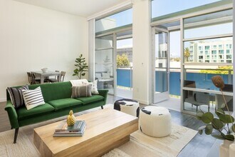 1317 7th St in Santa Monica, CA - Building Photo - Building Photo