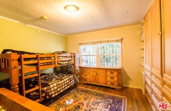 10773 Massachusetts Ave in Los Angeles, CA - Building Photo - Building Photo