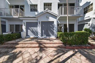 2725 NE 8th Ave in Wilton Manors, FL - Building Photo