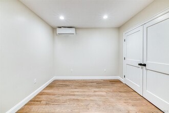 78 Roslyn Rd in Mineola, NY - Building Photo - Building Photo