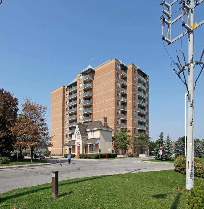 Post Hill in Ajax, ON - Building Photo