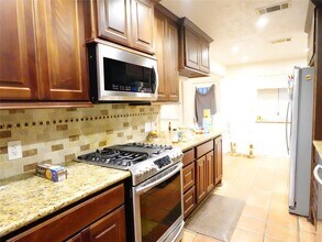 6215 Pinole Forest Dr in Houston, TX - Foto de edificio - Building Photo