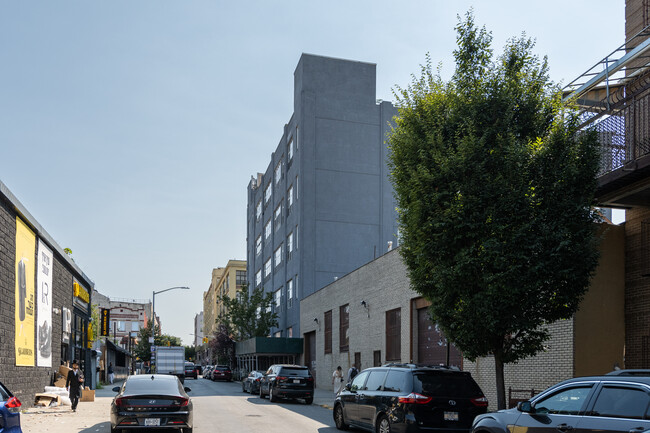 689 Myrtle Ave in Brooklyn, NY - Building Photo - Building Photo