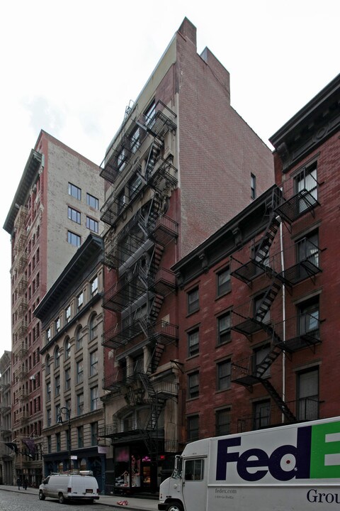 133 Mercer St in New York, NY - Building Photo