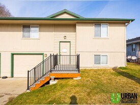 15313-15315 E Mission Ave in Spokane Valley, WA - Building Photo