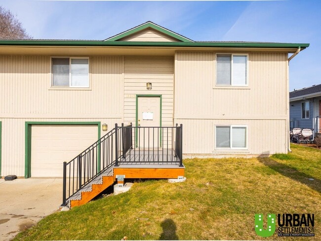 15313-15315 E Mission Ave