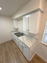 1814 Sargent Ave-Unit -1814 in Klamath Falls, OR - Building Photo - Building Photo