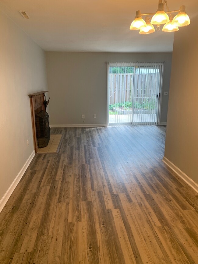 2410 Ridge Rd in Blacksburg, VA - Building Photo - Building Photo