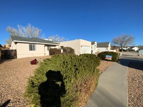 10429 Milano St NW in Albuquerque, NM - Building Photo - Building Photo