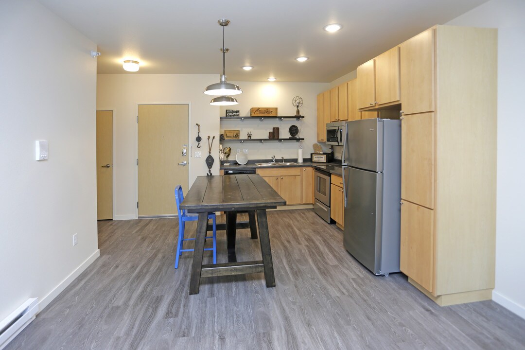 University Flats Apartments in Grand Forks, ND - Building Photo