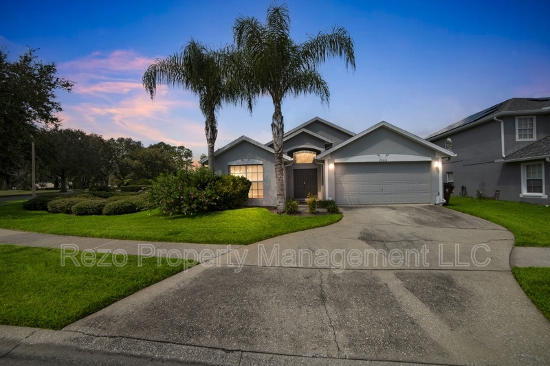 2004 Hemingway Ave in Haines City, FL - Building Photo