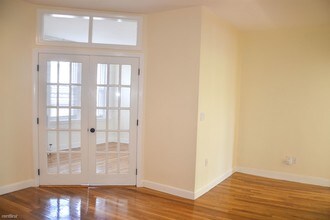 65 Park Dr-Unit -Apt 19 in Boston, MA - Building Photo - Building Photo