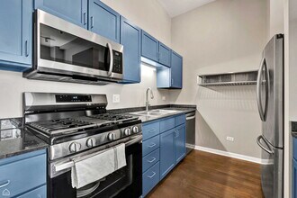 5 N Wabash Ave in Chicago, IL - Building Photo - Building Photo