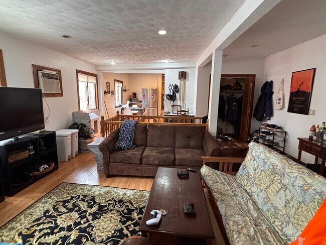 168 Auburn St, Unit B in Cambridge, MA - Building Photo - Building Photo