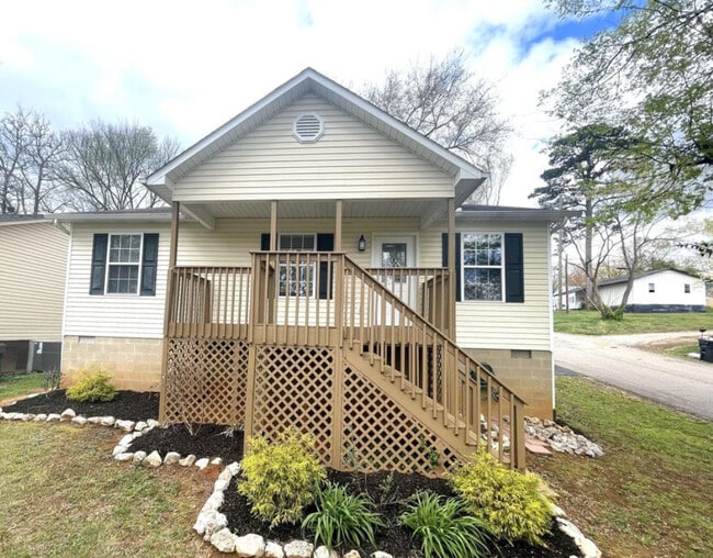 property at 2747 Carson Ave