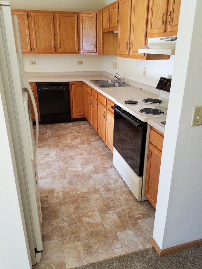 5212 Paulson Rd in McFarland, WI - Building Photo - Building Photo