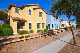 4451 E Remington Dr in Gilbert, AZ - Building Photo